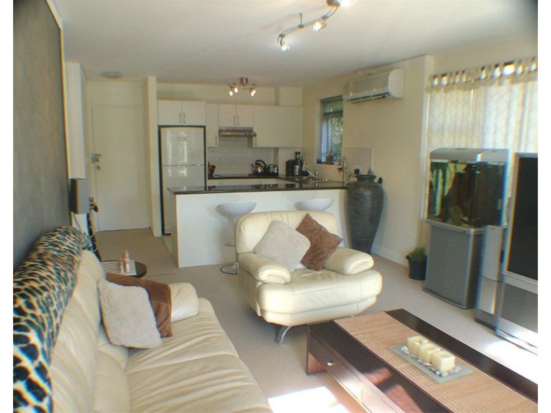 2/8  Searl Road, Cronulla NSW 2230