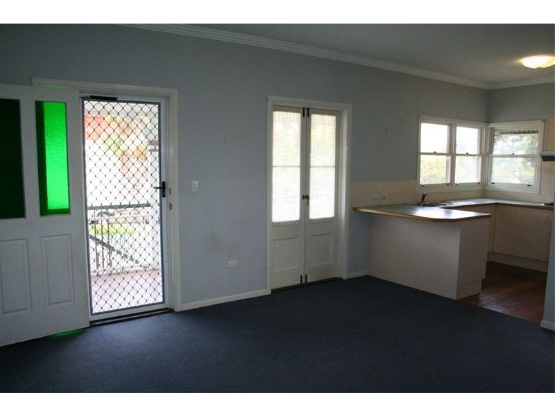 55 Railway Terrace, Corinda QLD 4075