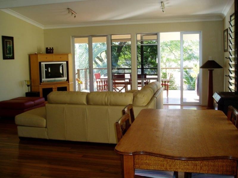 64 Queenscroft Street, Chelmer QLD 4068