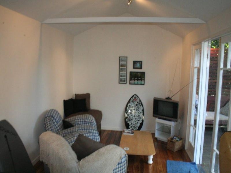 11 Bell Terrace, Graceville QLD 4075