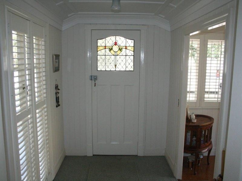 11 Bell Terrace, Graceville QLD 4075