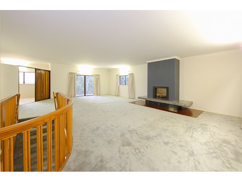 59 Gray Avenue, Corinda QLD 4075