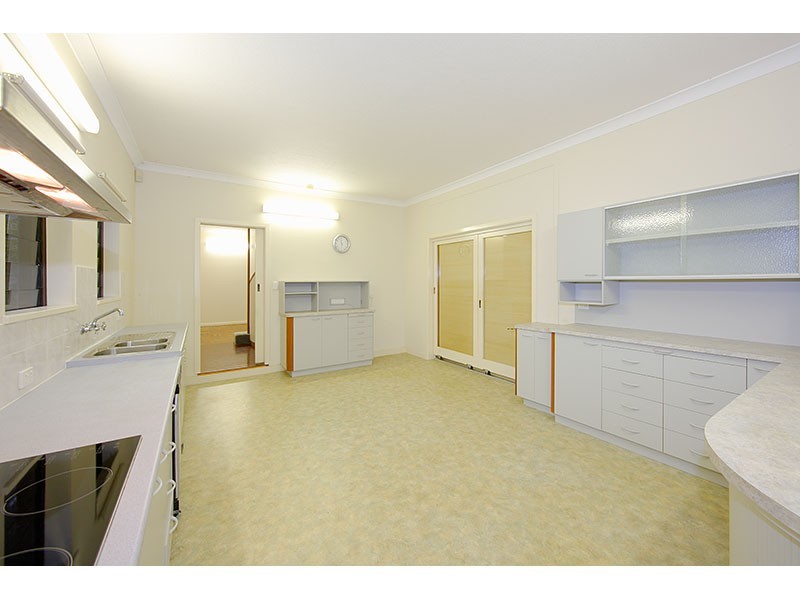 59 Gray Avenue, Corinda QLD 4075