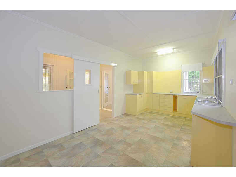 59 Gray Avenue, Corinda QLD 4075