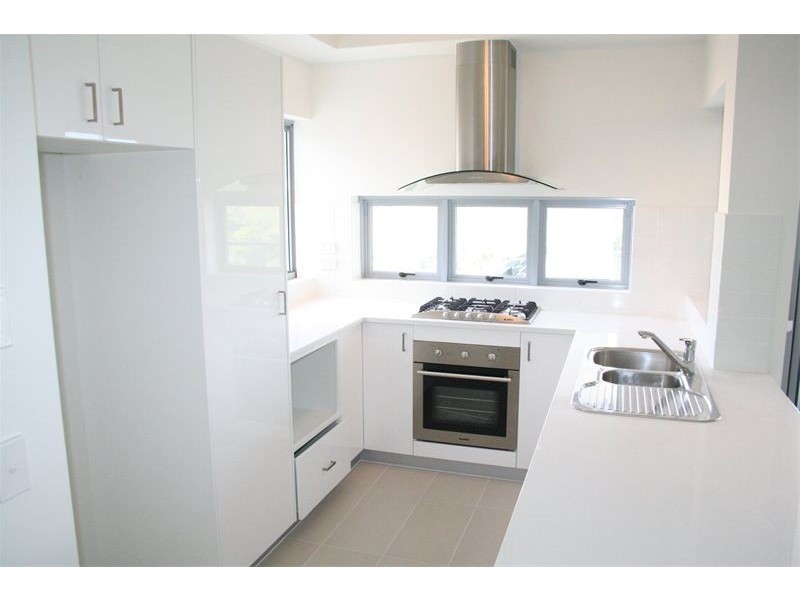 502/30 Riverview Terrace, Indooroopilly QLD 4068