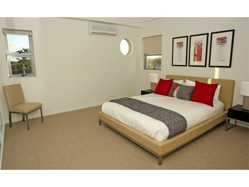 502/30 Riverview Terrace, Indooroopilly QLD 4068