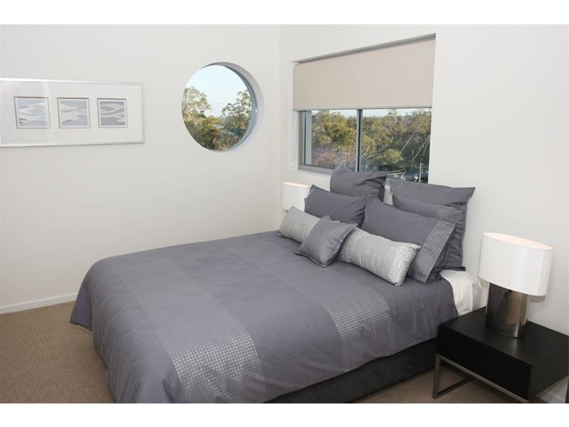 502/30 Riverview Terrace, Indooroopilly QLD 4068