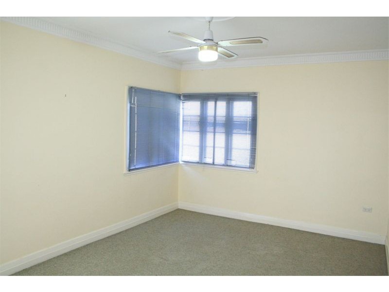 73  Lynne Grove Avenue, Corinda QLD 4075