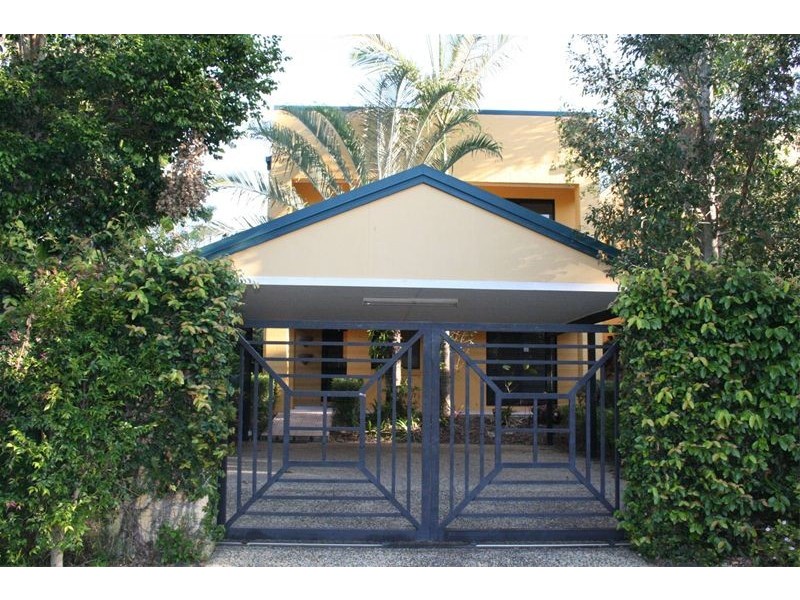 82 Jolimont Street, Sherwood QLD 4075