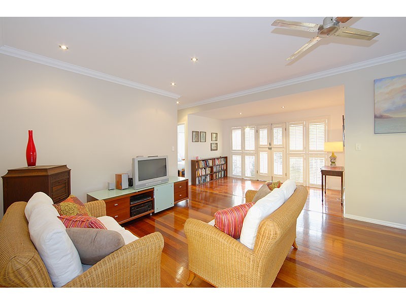 36 Victoria Avenue, Chelmer QLD 4068