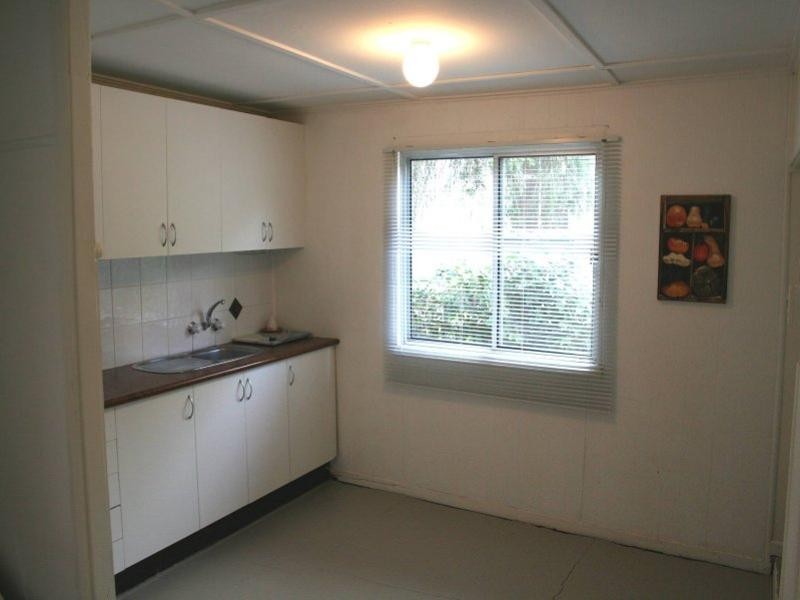 26 Price Street, Oxley QLD 4075