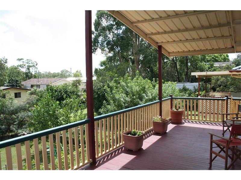 11 Elanora Street, Oxley QLD 4075