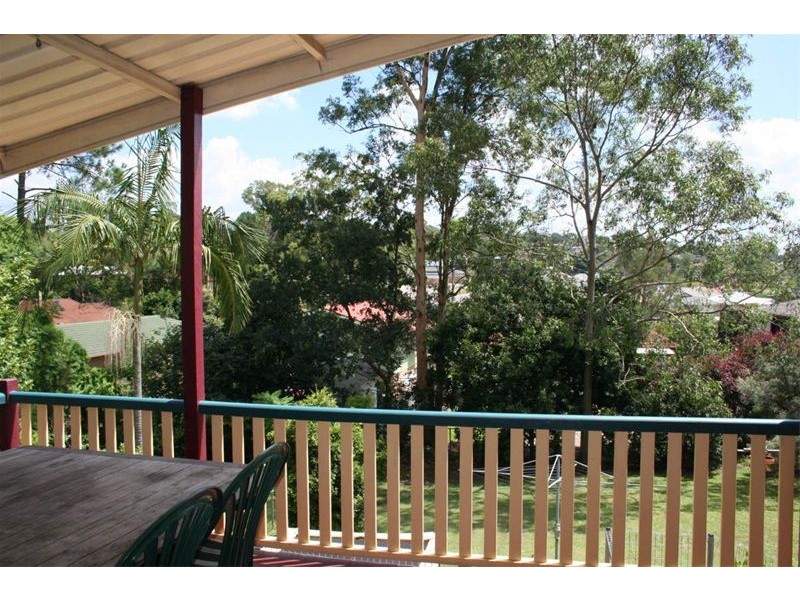 11 Elanora Street, Oxley QLD 4075