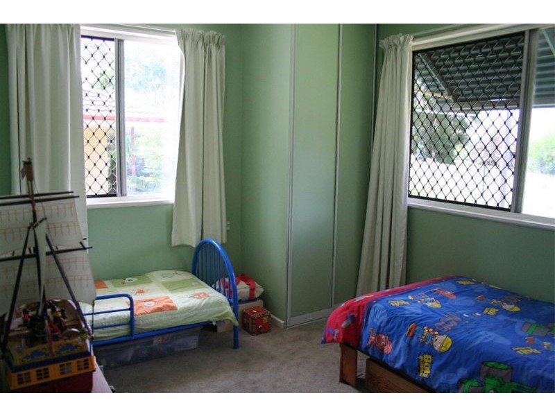 11 Elanora Street, Oxley QLD 4075