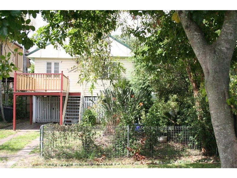 34 Lancelot Street, Tennyson QLD 4105