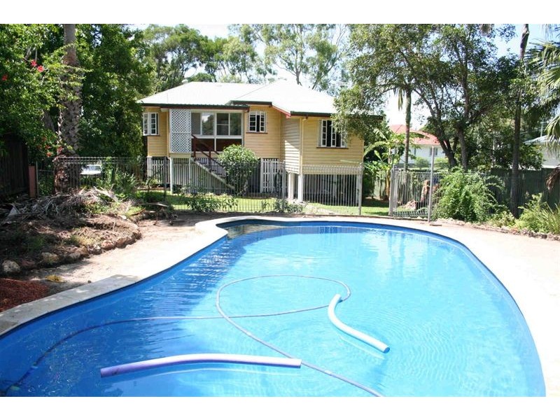 25 Coleman Street, Graceville QLD 4075