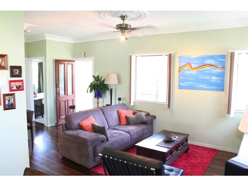 25 Coleman Street, Graceville QLD 4075