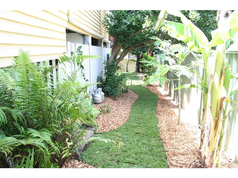 25 Coleman Street, Graceville QLD 4075