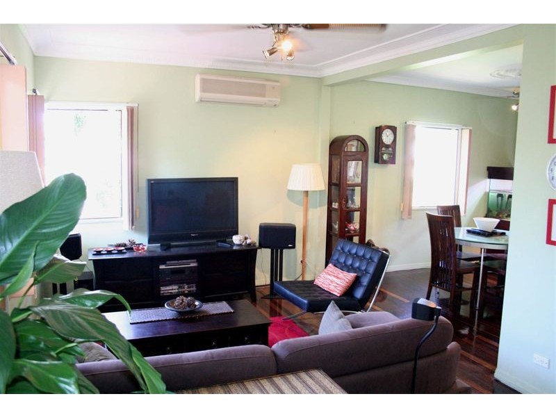 25 Coleman Street, Graceville QLD 4075
