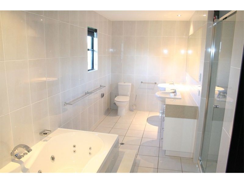 53 Blackheath Road, Oxley QLD 4075