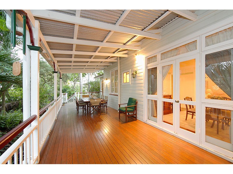 49 Bank Road, Graceville QLD 4075