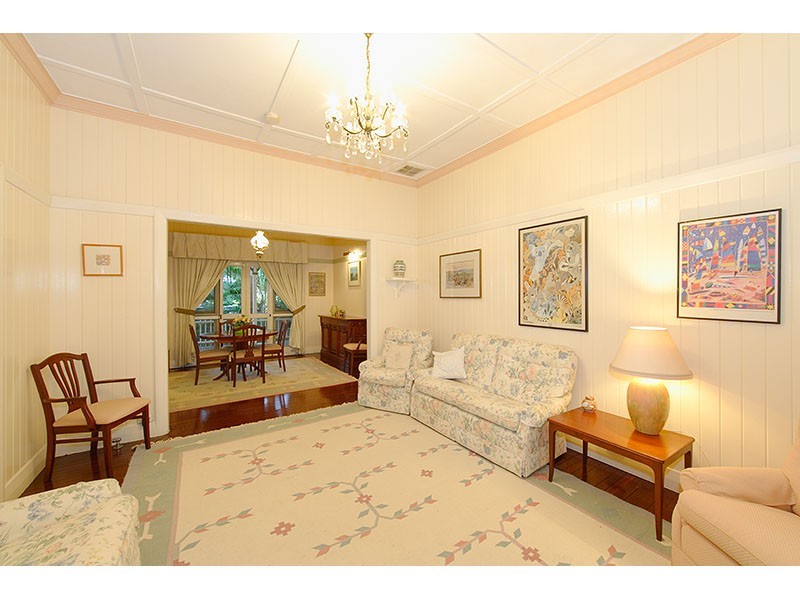 49 Bank Road, Graceville QLD 4075