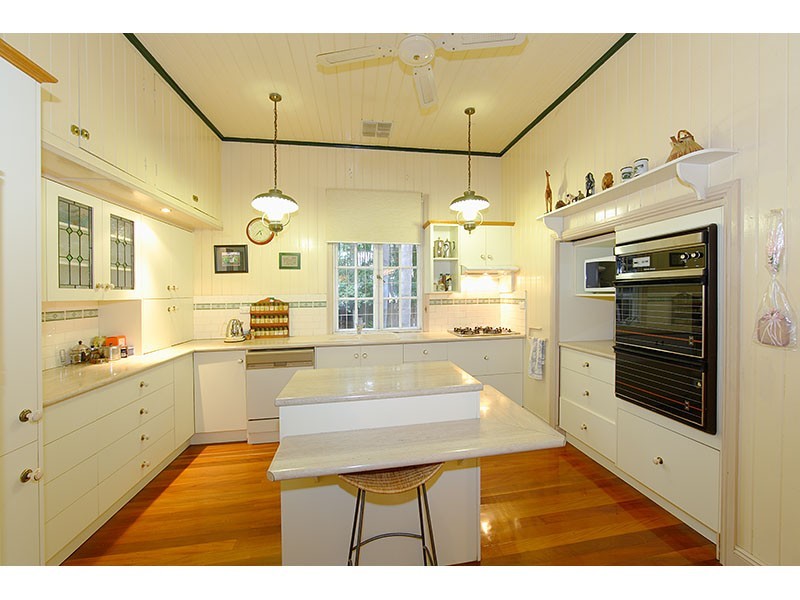 49 Bank Road, Graceville QLD 4075