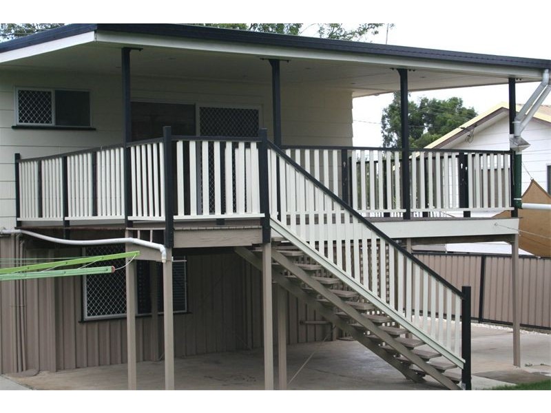 374 Cliveden Avenue, Corinda QLD 4075