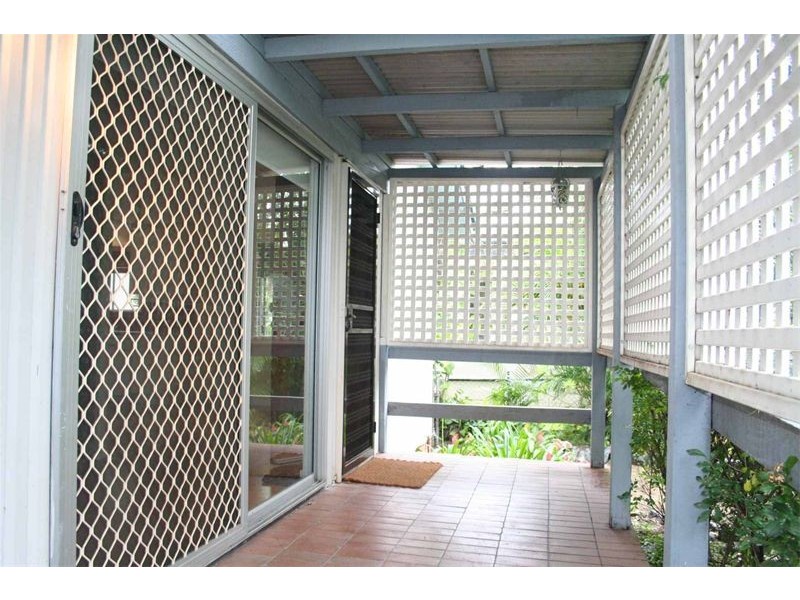 16 Kendall Street, Oxley QLD 4075