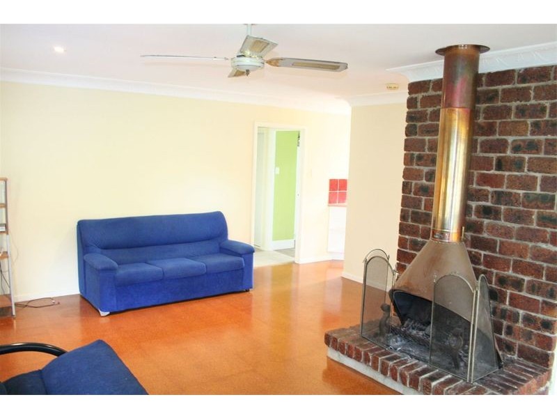 16 Kendall Street, Oxley QLD 4075