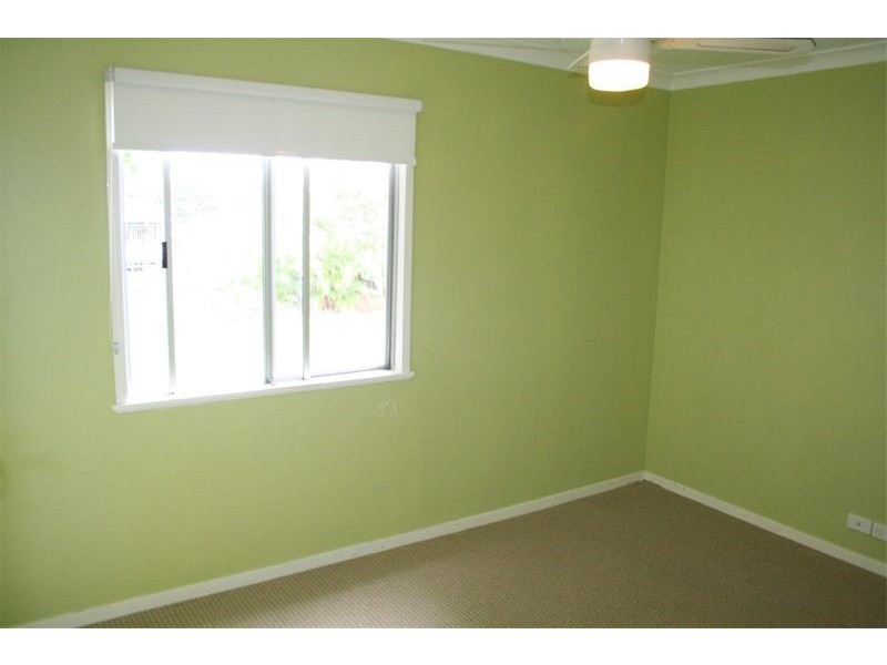 16 Kendall Street, Oxley QLD 4075