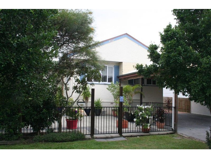 140 Strong Avenue, Graceville QLD 4075