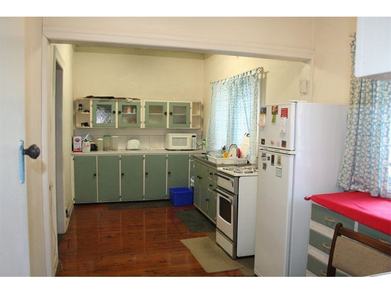 7 Merlin Street, Tennyson QLD 4105