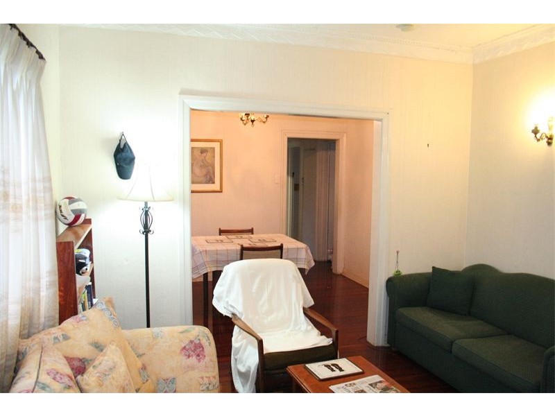 7 Merlin Street, Tennyson QLD 4105