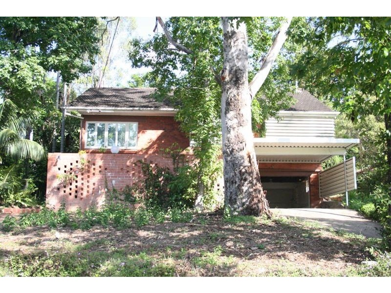 39 Raglan Street, St Lucia QLD 4067