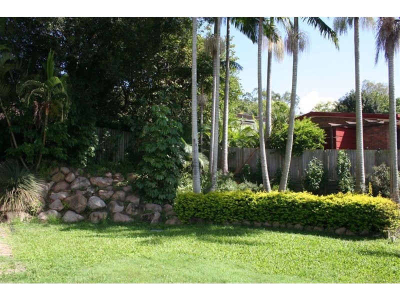 1 Eddystone Road, Corinda QLD 4075