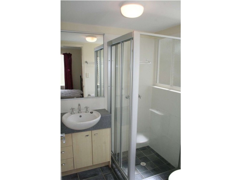 9/69 Coonan Street, Indooroopilly QLD 4068