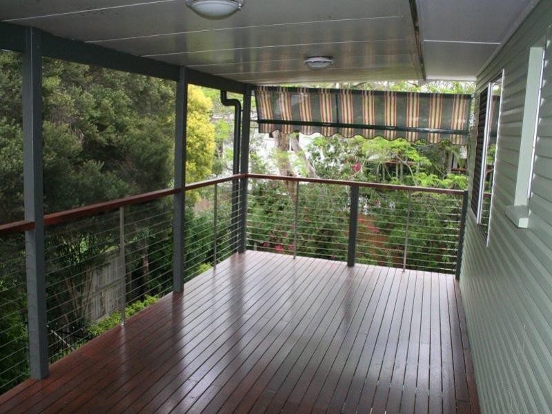 4 Seng Street, Graceville QLD 4075