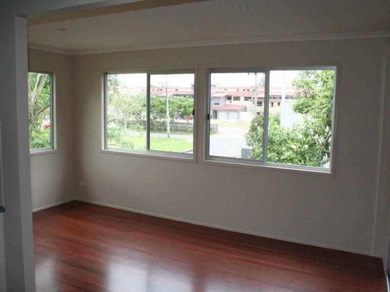 4 Seng Street, Graceville QLD 4075