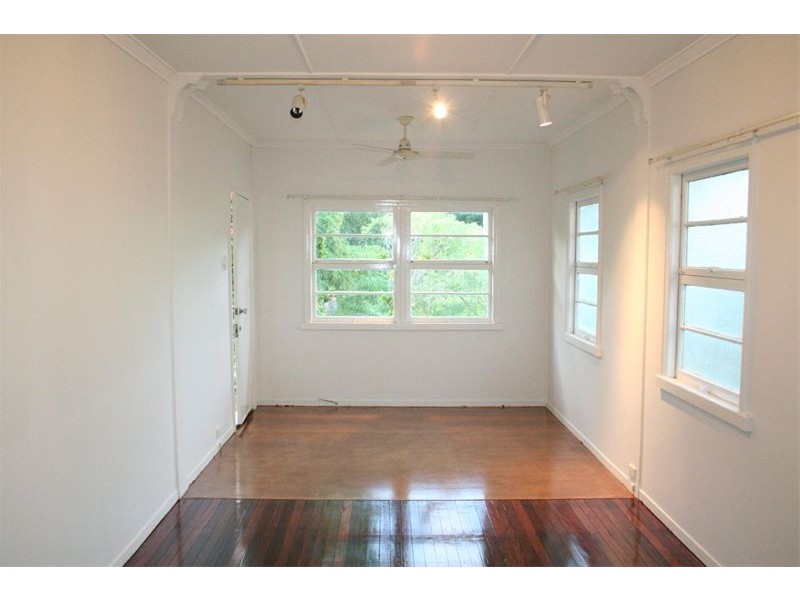 26 Chelmer Street East, Chelmer QLD 4068