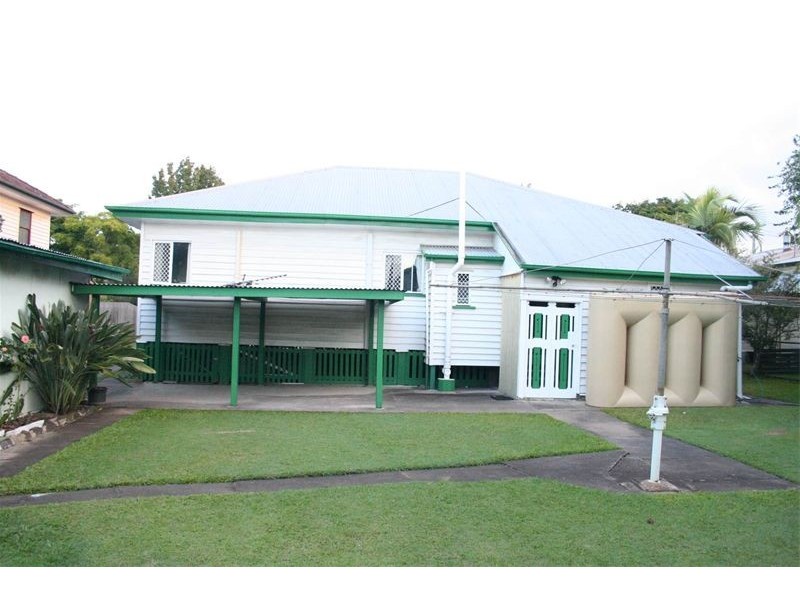 28 Borden Streeet, Sherwood QLD 4075