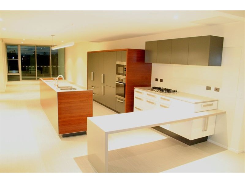 110/211 King Arthur Terrrace, Tennyson QLD 4105