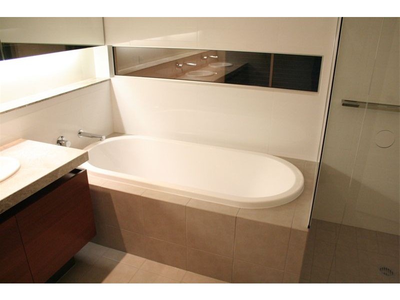 110/211 King Arthur Terrrace, Tennyson QLD 4105