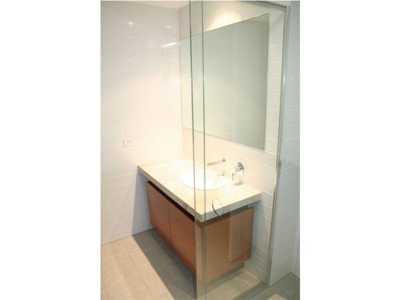 110/211 King Arthur Terrrace, Tennyson QLD 4105