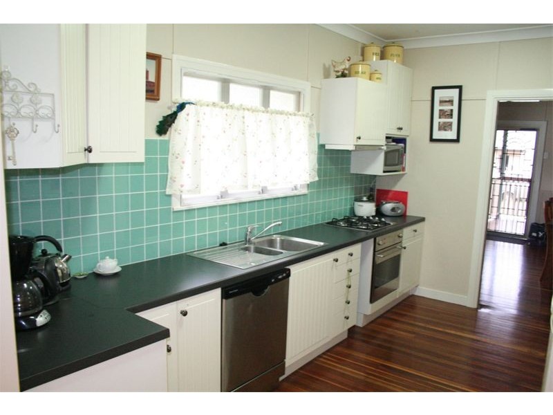 19 Haldane Street, Graceville QLD 4075