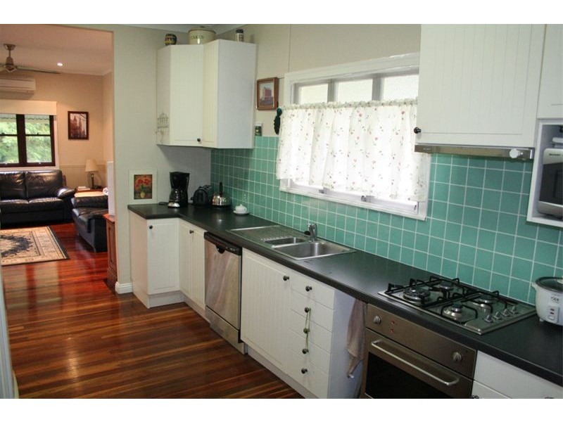 19 Haldane Street, Graceville QLD 4075