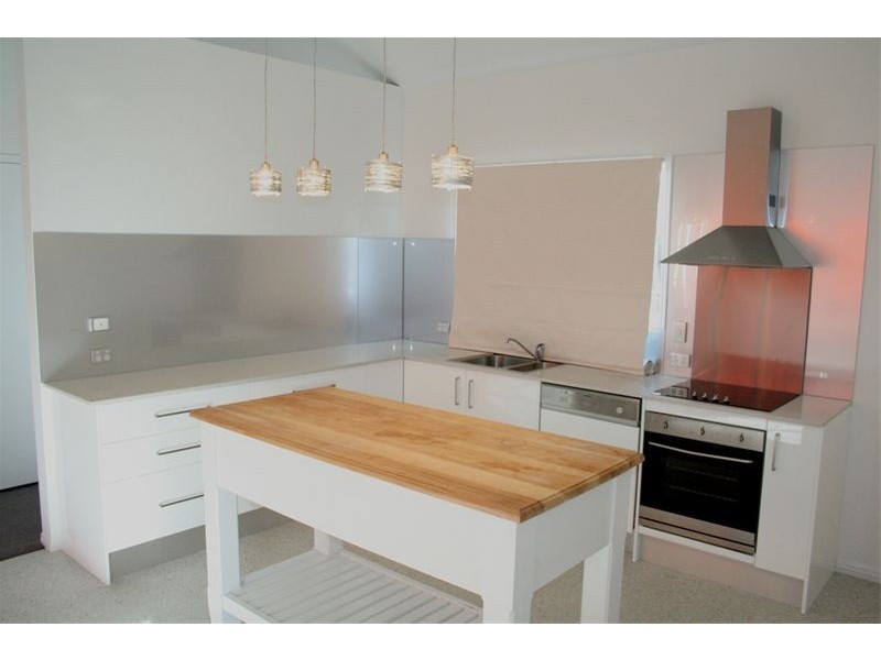 121 Honour Avenue, Chelmer QLD 4068