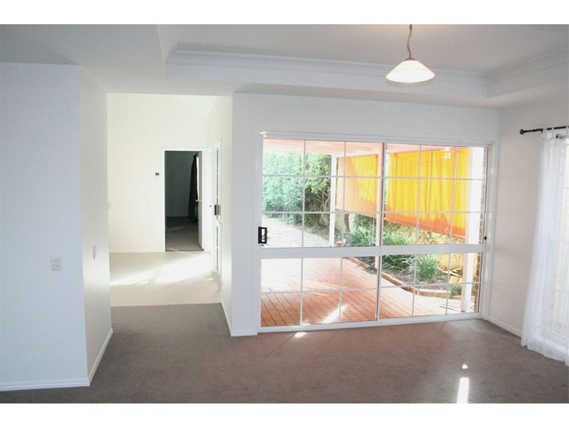 121 Honour Avenue, Chelmer QLD 4068