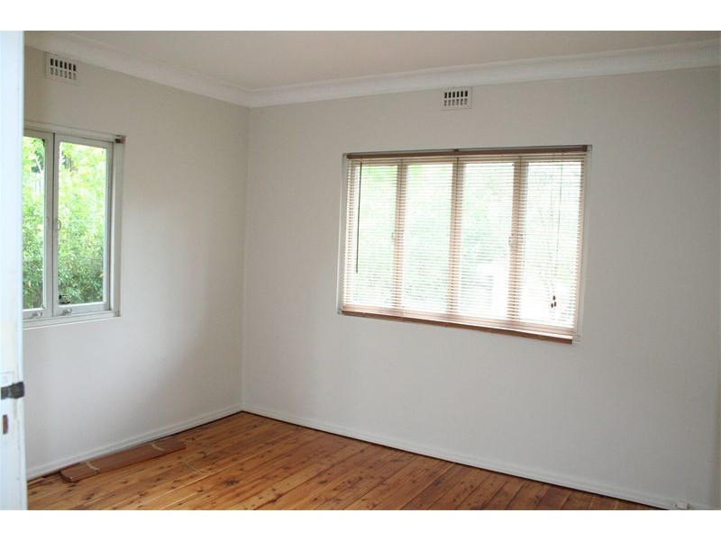 80 Russell Terrace, Indooroopilly QLD 4068