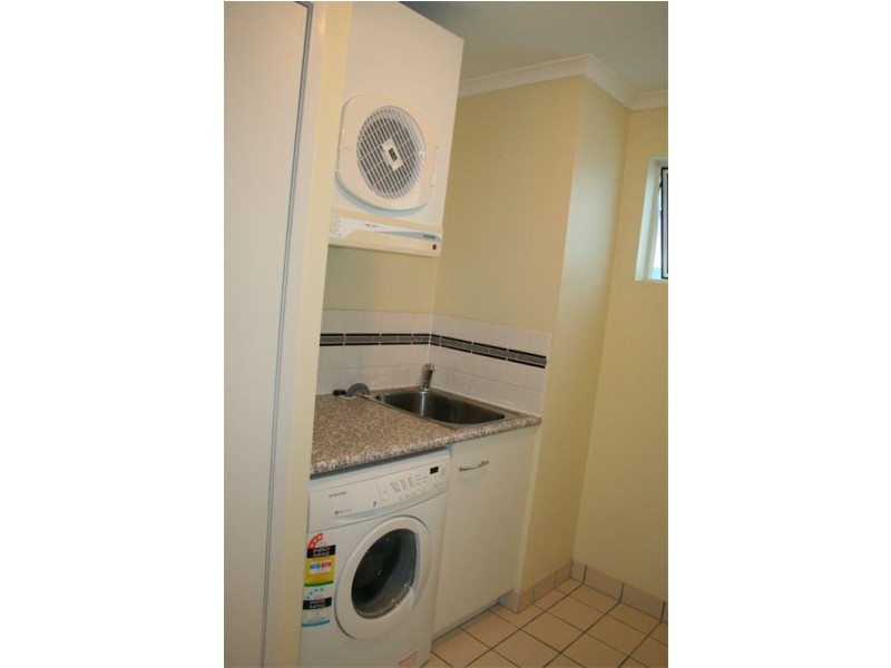 28/32 Lissner Street, Toowong QLD 4066